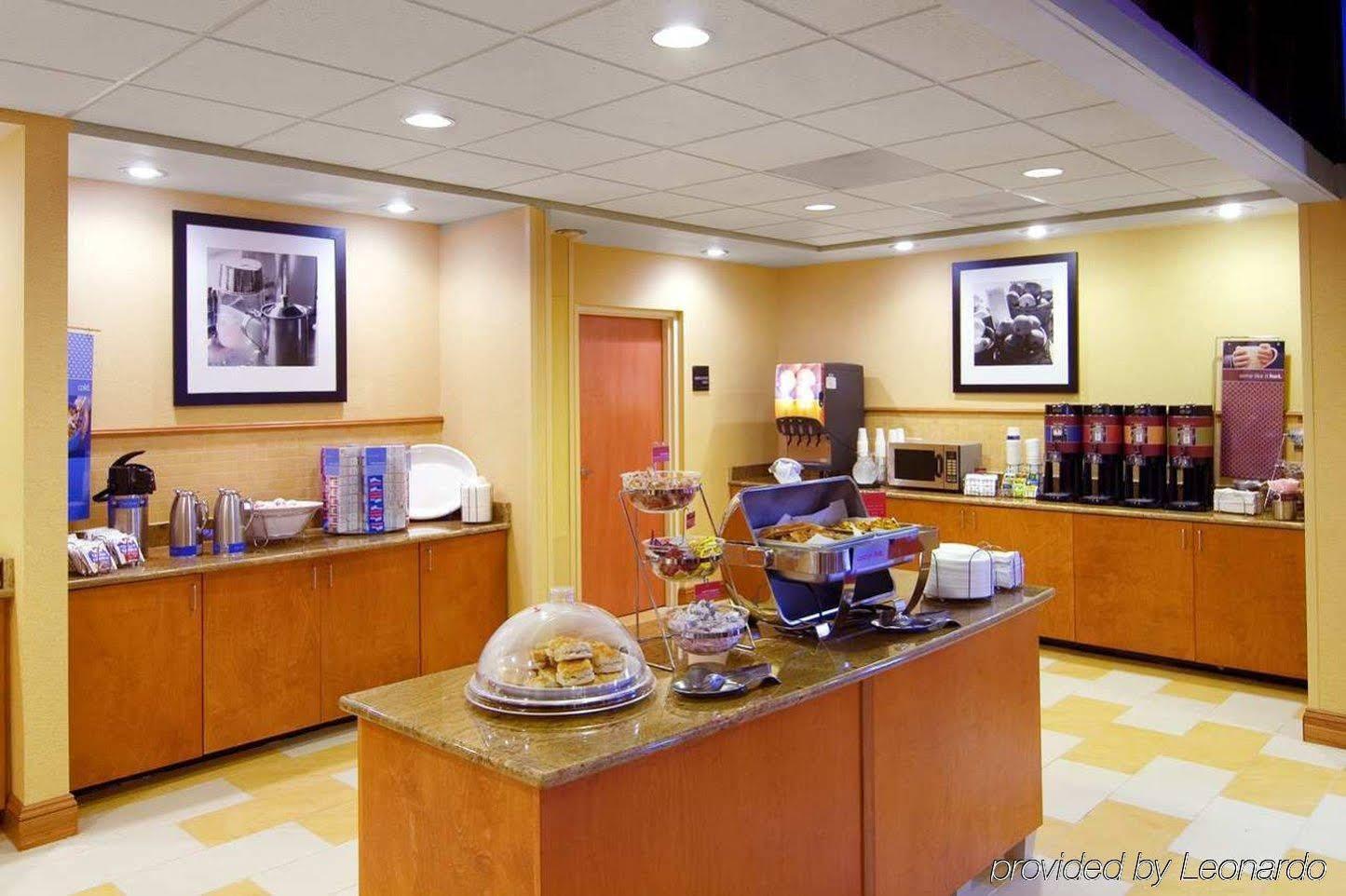 Hampton Inn Petersburg - Southpark Mall Colonial Heights Buitenkant foto