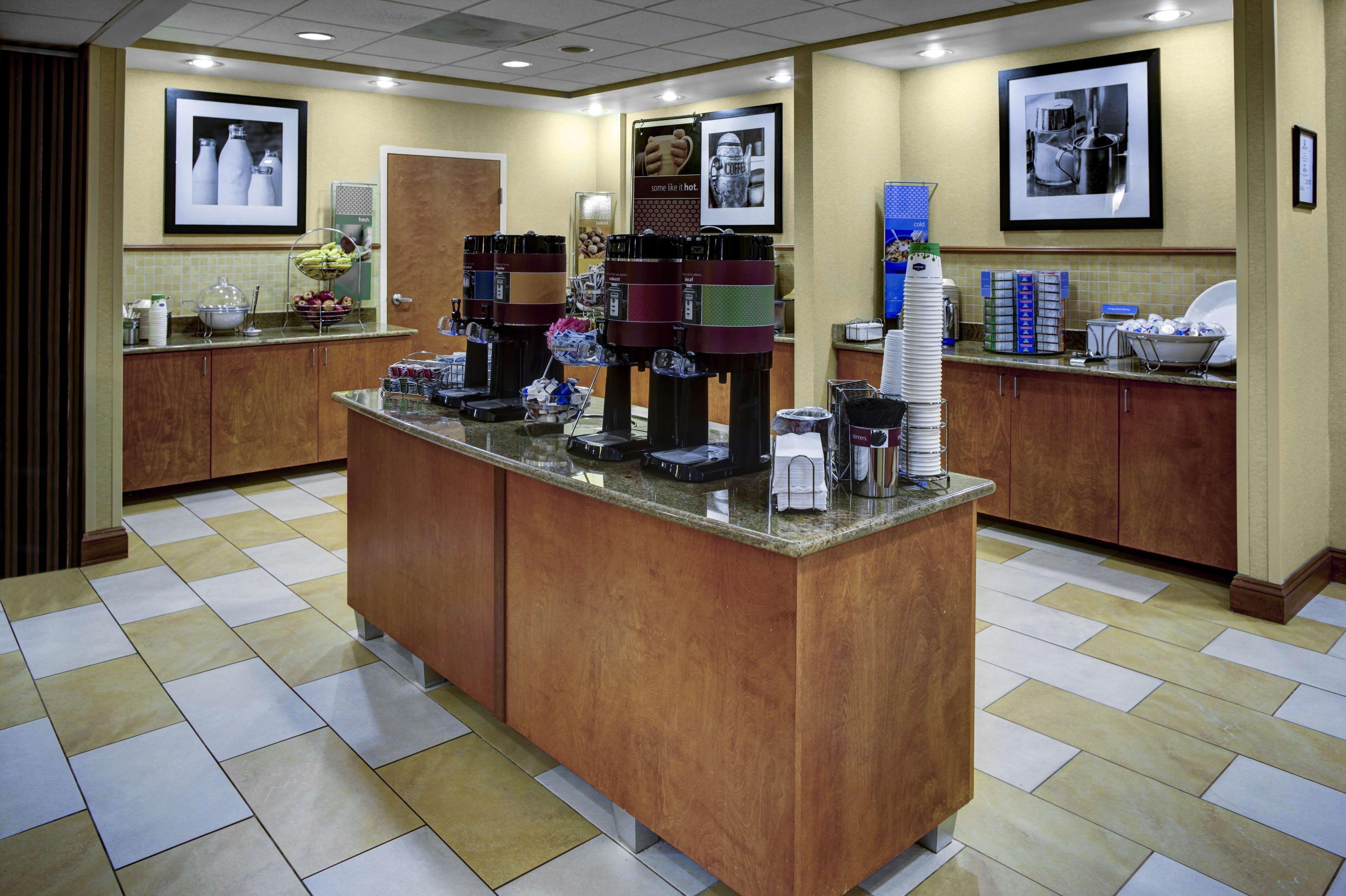 Hampton Inn Petersburg - Southpark Mall Colonial Heights Buitenkant foto