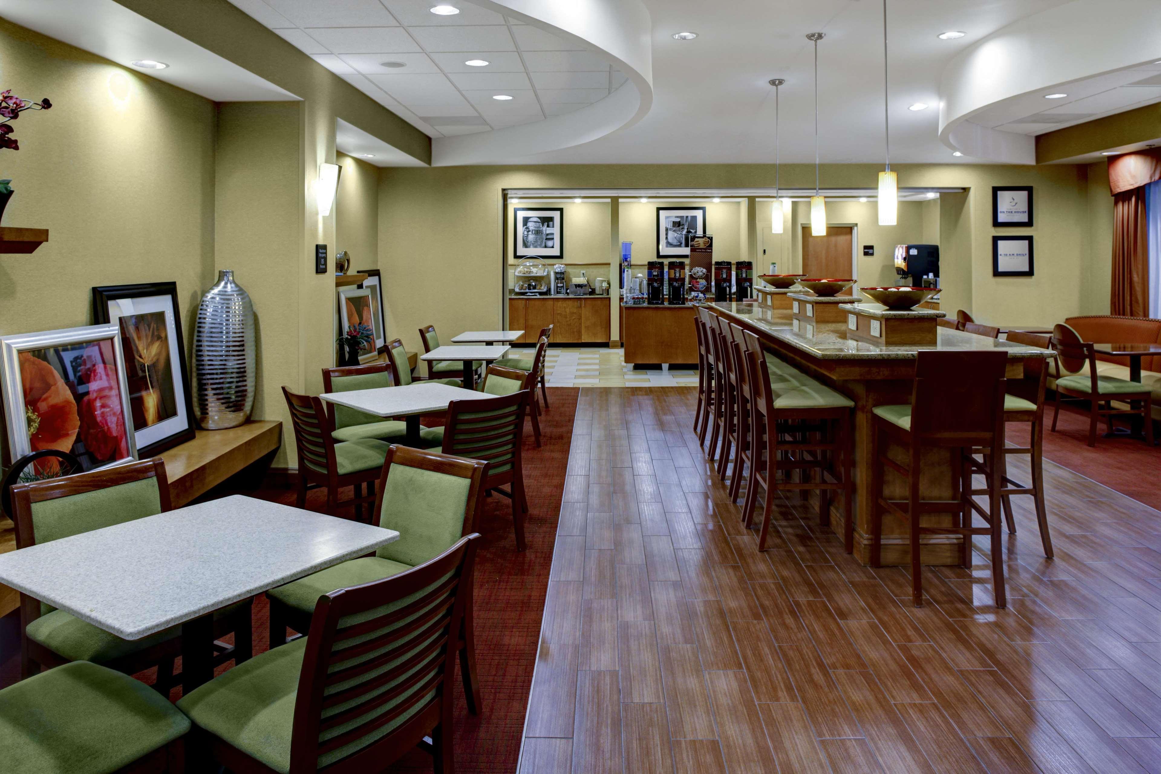 Hampton Inn Petersburg - Southpark Mall Colonial Heights Buitenkant foto