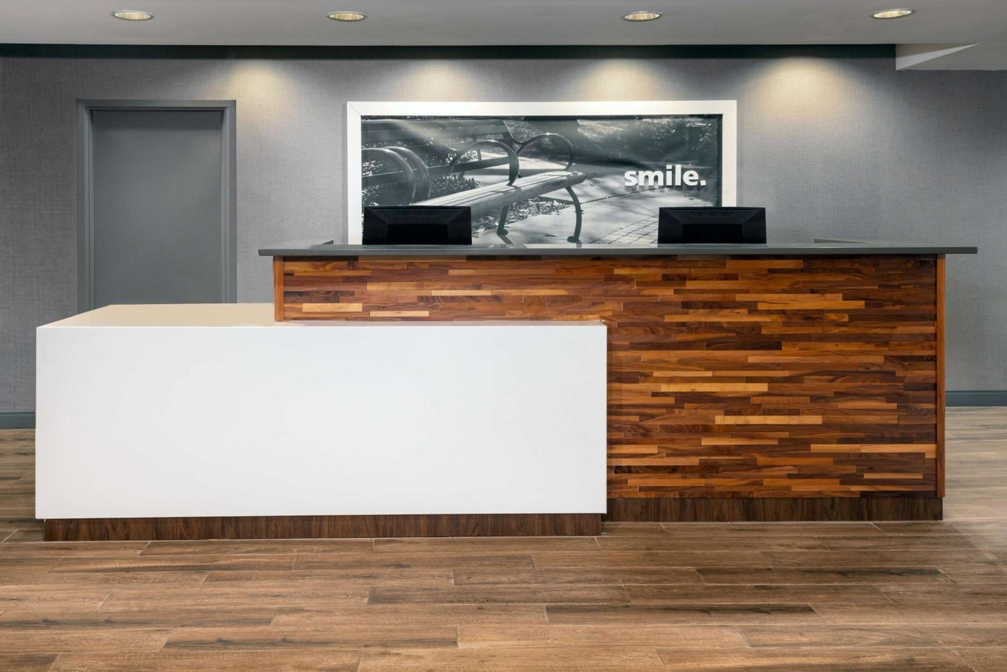 Hampton Inn Petersburg - Southpark Mall Colonial Heights Buitenkant foto
